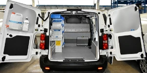 Scaffalature e cassettiere per furgoni su OPEL VIVARO 2019  L1 H1 04a