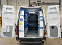 01_Crafter VW trasformato in officina mobile con arredi e accessori per energie rinnovabili