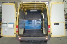 ARREDAMENTI VEICOLI COMMERCIALI SU MERCEDES SPRINTER  1996 L2 H2 11a